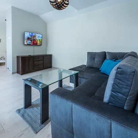 Apartment & *